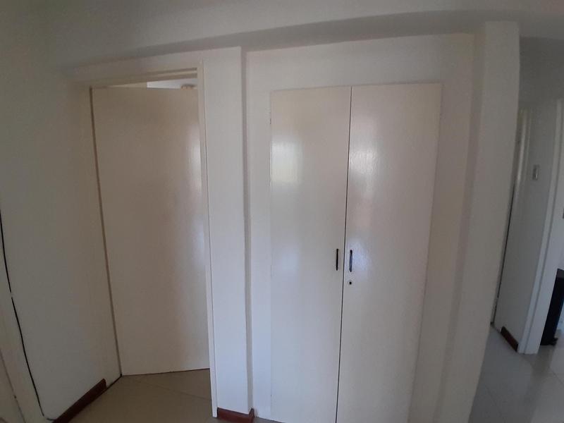 To Let 2 Bedroom Property for Rent in Claremont Western Cape